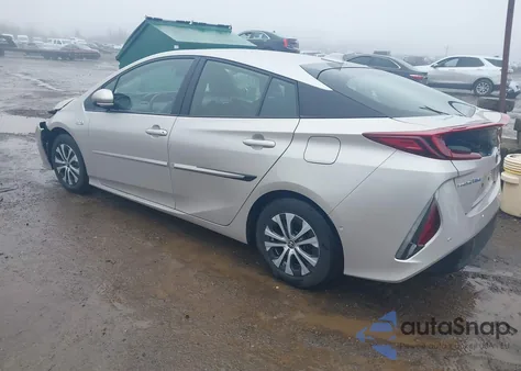 2020 Toyota Prius Prime Limited из США, поврежденный, VIN JTDKARFP9L3155521